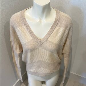 Aqua V-Neck 100% Cashmere Sweater in Cream and Beige size S